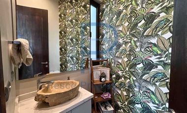 MARAVILLOSA CASA EN CONDOMINIO CERCA DEL CRAIGHOUSE