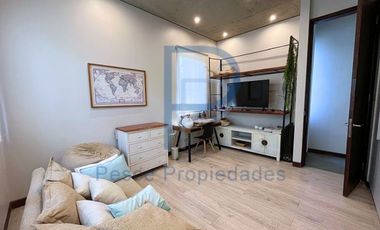MARAVILLOSA CASA EN CONDOMINIO CERCA DEL CRAIGHOUSE