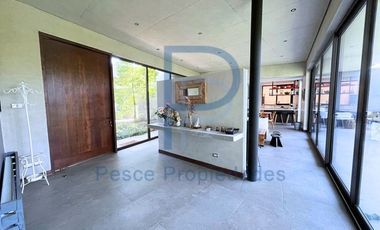 MARAVILLOSA CASA EN CONDOMINIO CERCA DEL CRAIGHOUSE