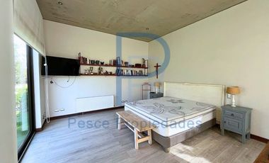 MARAVILLOSA CASA EN CONDOMINIO CERCA DEL CRAIGHOUSE