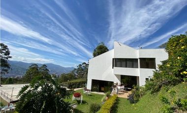 7060997 Venta Casa Campestre en el Poblado San Lucas