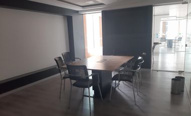 Alquilo oficina en el centro empresarial Real