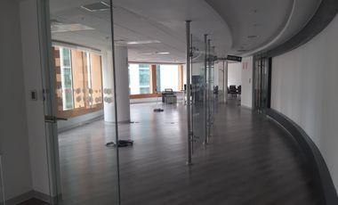 Alquilo oficina en el centro empresarial Real