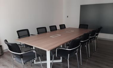 Alquilo oficina en el centro empresarial Real