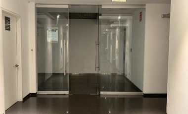 Alquier de oficina implementada en San Isidro