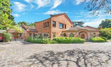 Casa en  Lomas de San Isidro
