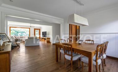 Casa en  Lomas de San Isidro