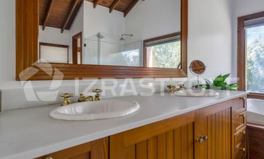 Casa en  Lomas de San Isidro