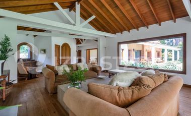 Casa en  Lomas de San Isidro