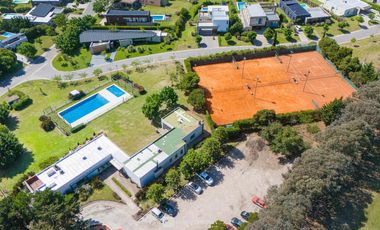 Alquiler 24 meses - Casa - Arenas del Sur - A estrenar