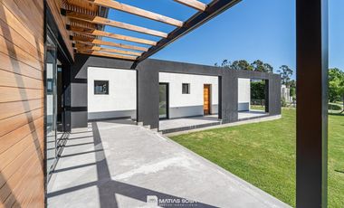 Alquiler 24 meses - Casa - Arenas del Sur - A estrenar