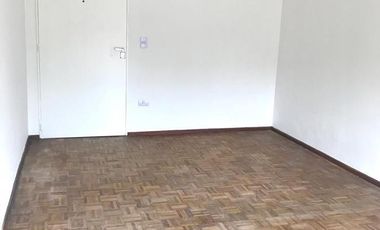 Departamento  en alquiler - Olivos - monoambiente