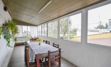 Casas en venta - 8 Dormitorios 3 Baños - 370Mts2 - Berisso