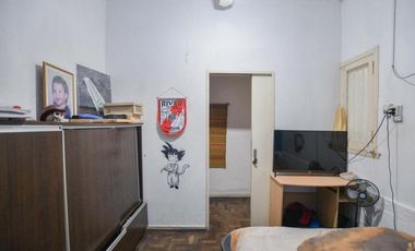 Casas en venta - 8 Dormitorios 3 Baños - 370Mts2 - Berisso