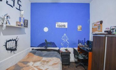 Casas en venta - 8 Dormitorios 3 Baños - 370Mts2 - Berisso