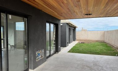 Casa en venta Barrio Cuestas de Manantiales 2 dormitorios