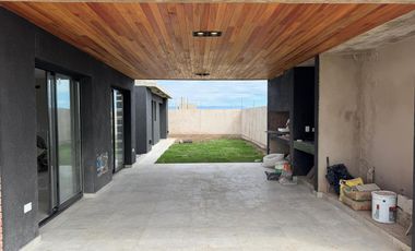 Casa en venta Barrio Cuestas de Manantiales 2 dormitorios