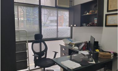 VENTA OFICINA AMOBLADA CENTRAL EN ARMENIA QUINDIO