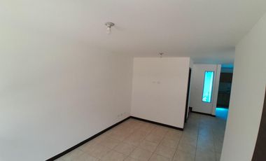 CASA EN VENTA  EN POMASQUI.