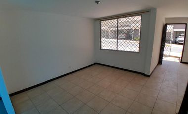 CASA EN VENTA  EN POMASQUI.