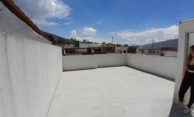 CASA EN VENTA  EN POMASQUI.