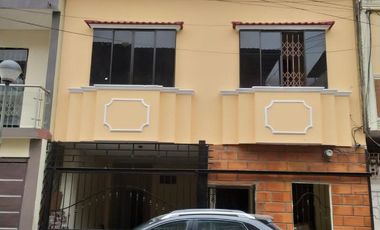 VENTA CASA RENTERA SANTA MONICA SUR DE GYE (RS)