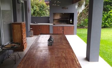 Casa en venta en barrio San Isidro Labrador  Tigre