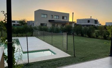 Casa - Acacias