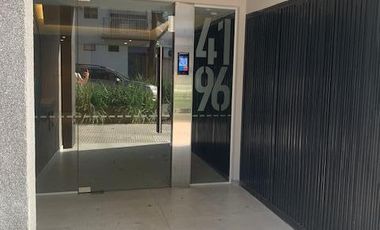 Monoambiente con balcón amoblado y equipado