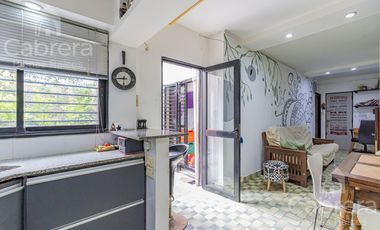 Venta de PH de 2 dormitorios con patio en La Plata