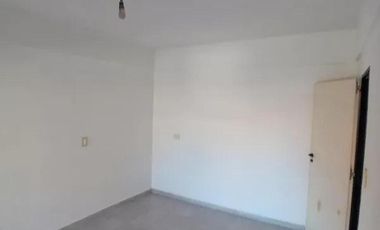PH en venta - 2 Dormitorios 1 Baño - 170Mts2 - Lanús