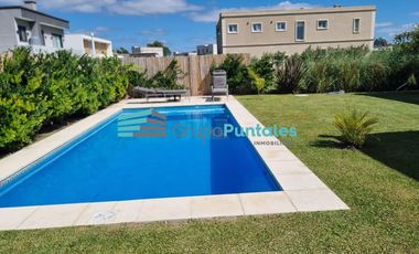 Casa en 1 planta en Barrio Lagos de Canning de 3 dormitorios más piscina