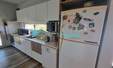 Casa en 1 planta en Barrio Lagos de Canning de 3 dormitorios más piscina