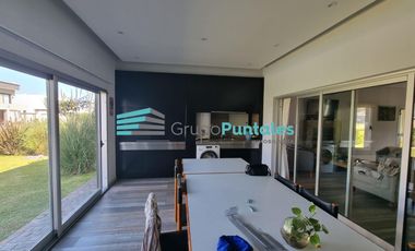 Casa en 1 planta en Barrio Lagos de Canning de 3 dormitorios más piscina