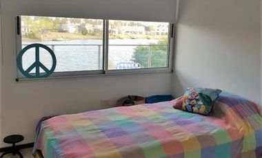 alquiler CASA de SUPER DISEÑO, Pileta Climatizada.- Mensual