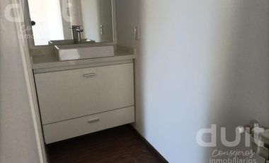 Casa en alquiler 3 dormitorios y 3 baños en Housing - La Calandria