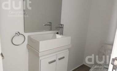 Casa en alquiler 3 dormitorios y 3 baños en Housing - La Calandria