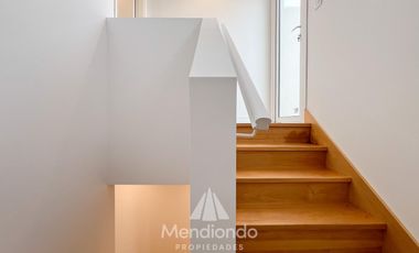 Casa con cochera cubierta en PH a ESTRENAR en Lomas De Stella Maris