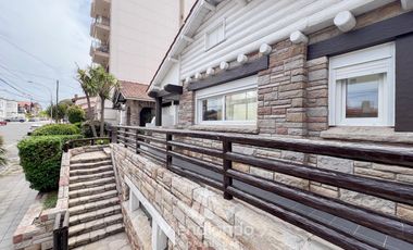 Casa con cochera cubierta en PH a ESTRENAR en Lomas De Stella Maris