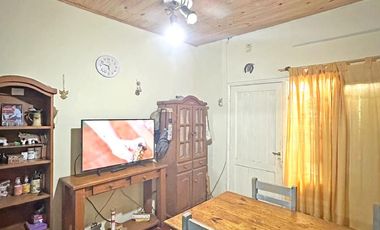 Casa en Venta de 6 amb. 3 dormitorios y patio. Centro Campan