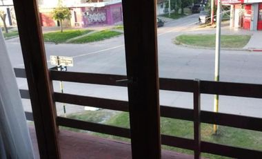 Casa en venta - 3 Dormitorios 1 Baño - Local - 324Mts2 - Mar del Plata