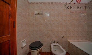 OPORTUNIDAD VENTA CASA ZONA SUR BARRIO CUPANI