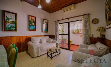 OPORTUNIDAD VENTA CASA ZONA SUR BARRIO CUPANI