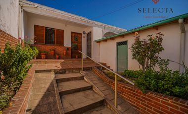 OPORTUNIDAD VENTA CASA ZONA SUR BARRIO CUPANI