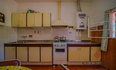 OPORTUNIDAD VENTA CASA ZONA SUR BARRIO CUPANI