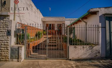OPORTUNIDAD VENTA CASA ZONA SUR BARRIO CUPANI
