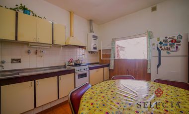 OPORTUNIDAD VENTA CASA ZONA SUR BARRIO CUPANI