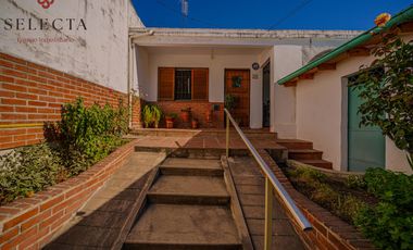 OPORTUNIDAD VENTA CASA ZONA SUR BARRIO CUPANI