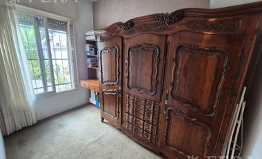Venta casa 4 ambientes con cochera y jardín en  Ezpeleta