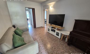 Venta casa 4 ambientes con cochera y jardín en  Ezpeleta